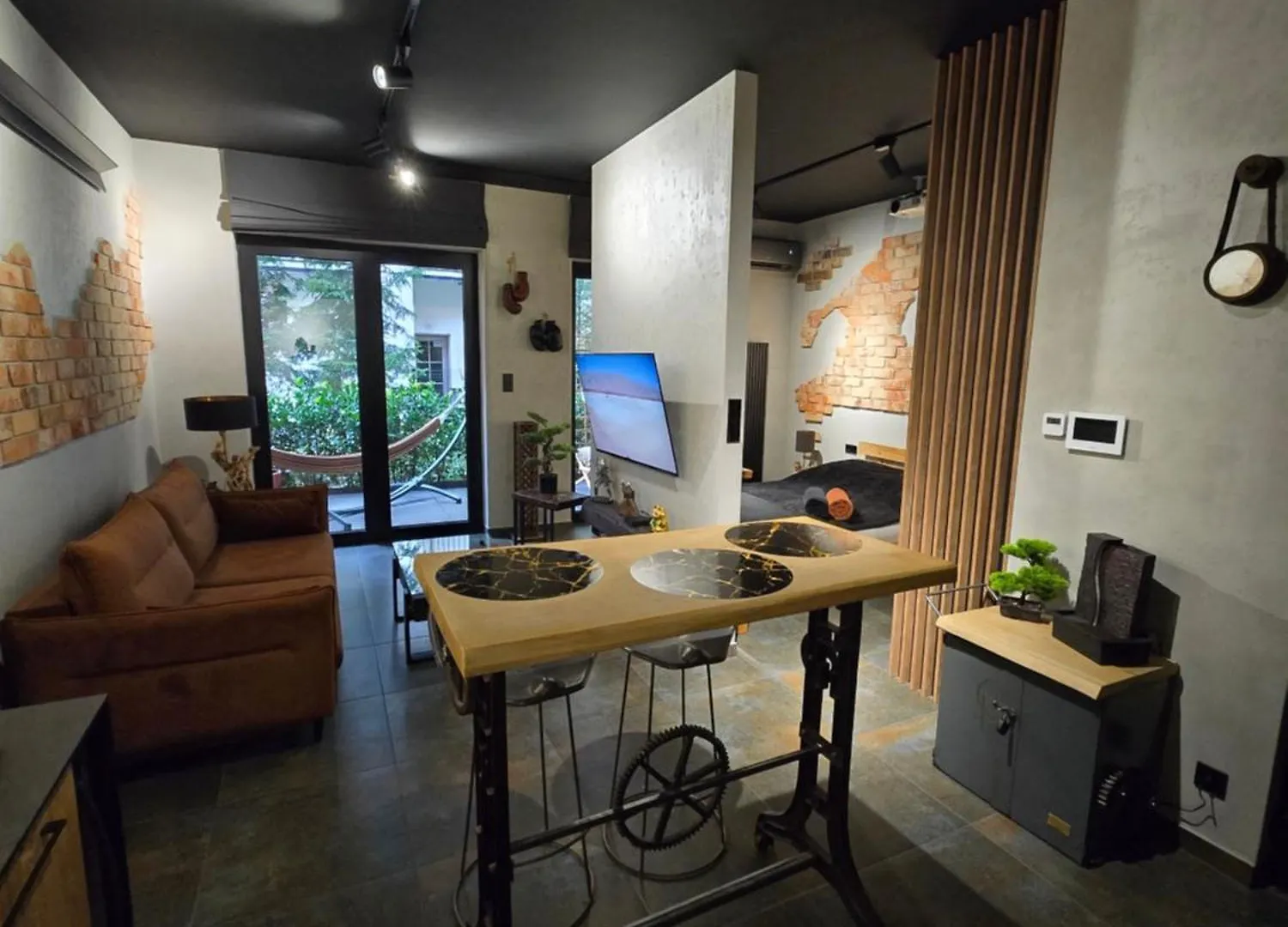 Luxury Old Town Apartments , Gym, Sauna & Swimming Pool ,Hammock, Free Parking! Kraków Polen